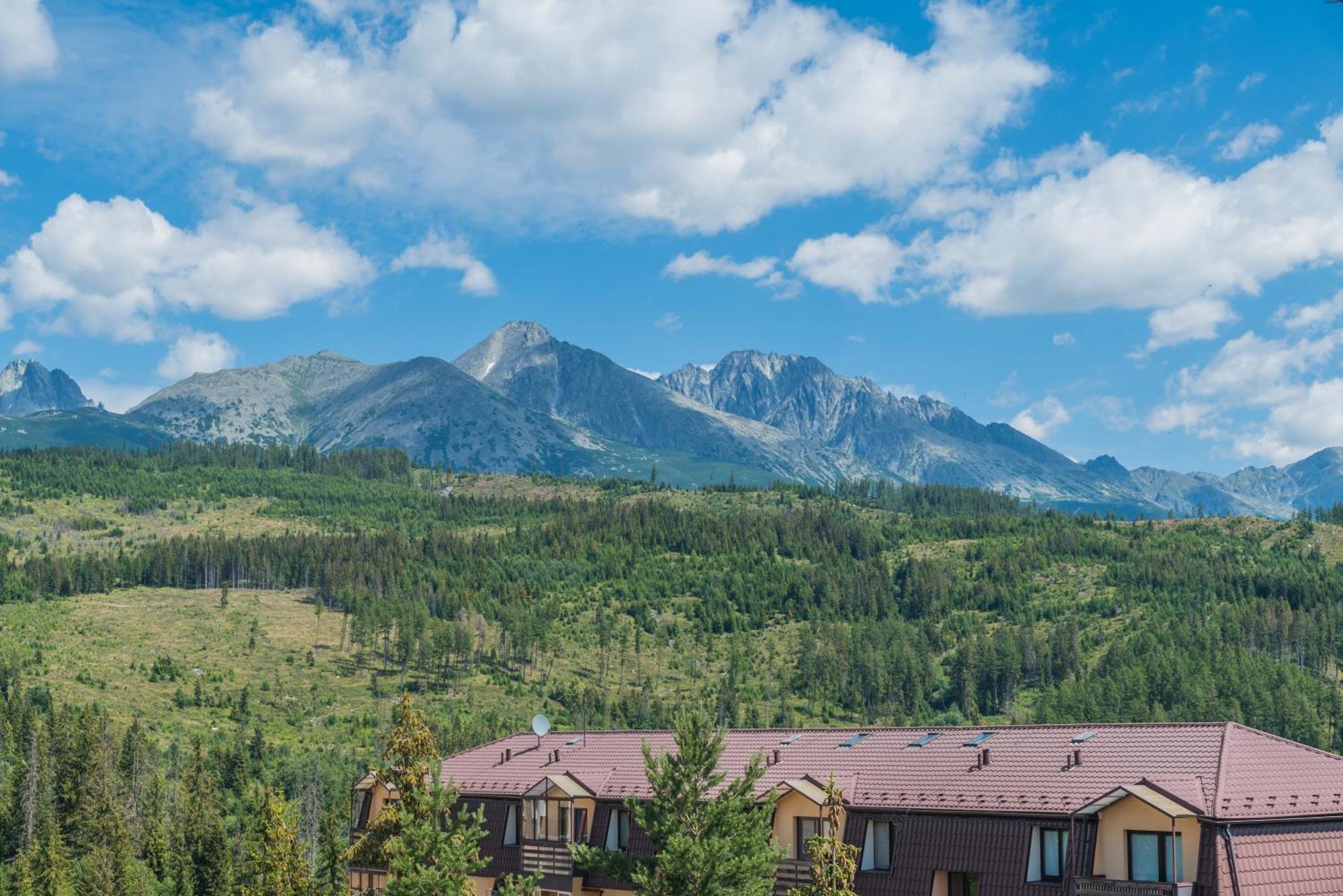 Sherpa'S Hostel High Tatras Штрбске-Плесо Экстерьер фото